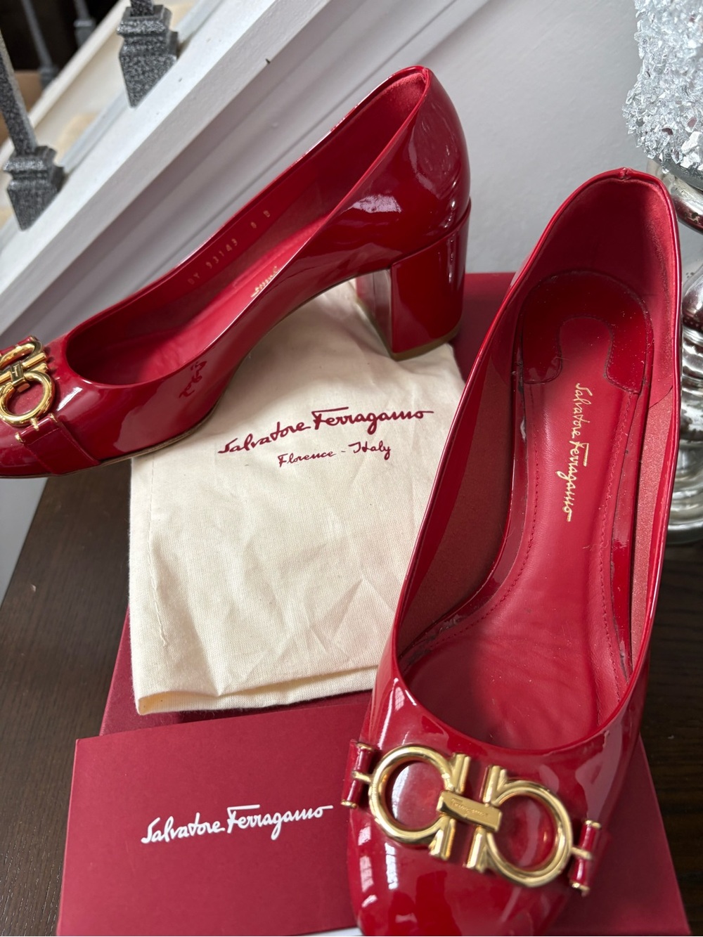 PRICE FIRM Salvatore Ferragamo Red Patent Leather Pumps w Gancini Gold Hardware - Picture 6 of 6
